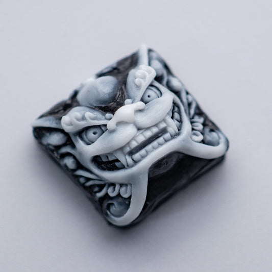 Gepersonaliseerde Resin Stone Shishi-Leeuw Keycap – White Wine Red