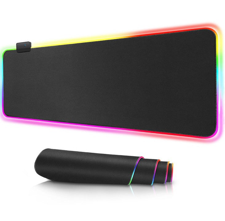 LED RGB Verlichte Gaming Muismat – Large ‘Eat Chicken’