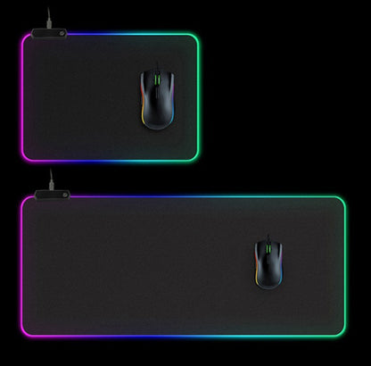 LED RGB Verlichte Gaming Muismat – Large ‘Eat Chicken’
