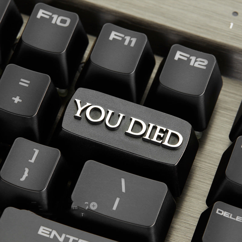 Gepersonaliseerde Metalen Keycap – GAME OVER / YOU DIED